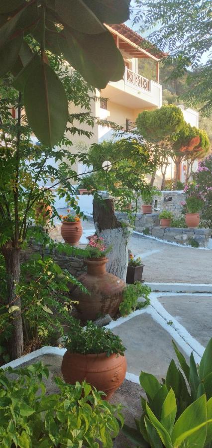 Athina Aparthotel *