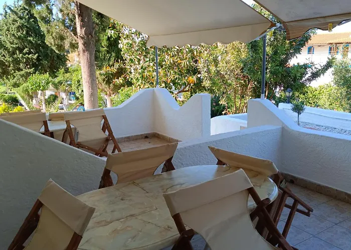 Athina Studio Apartments