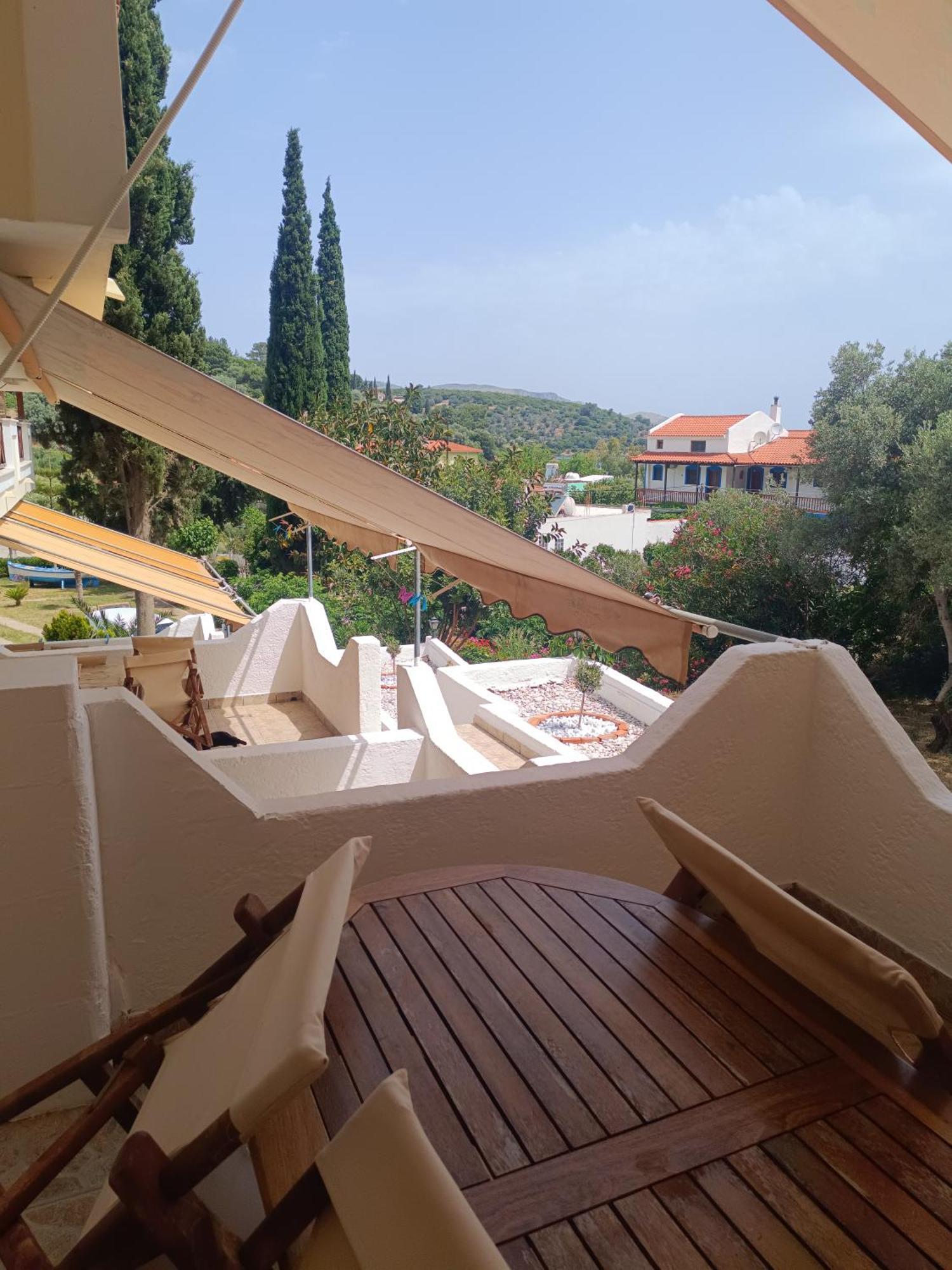 Athina Aparthotel Kerveli