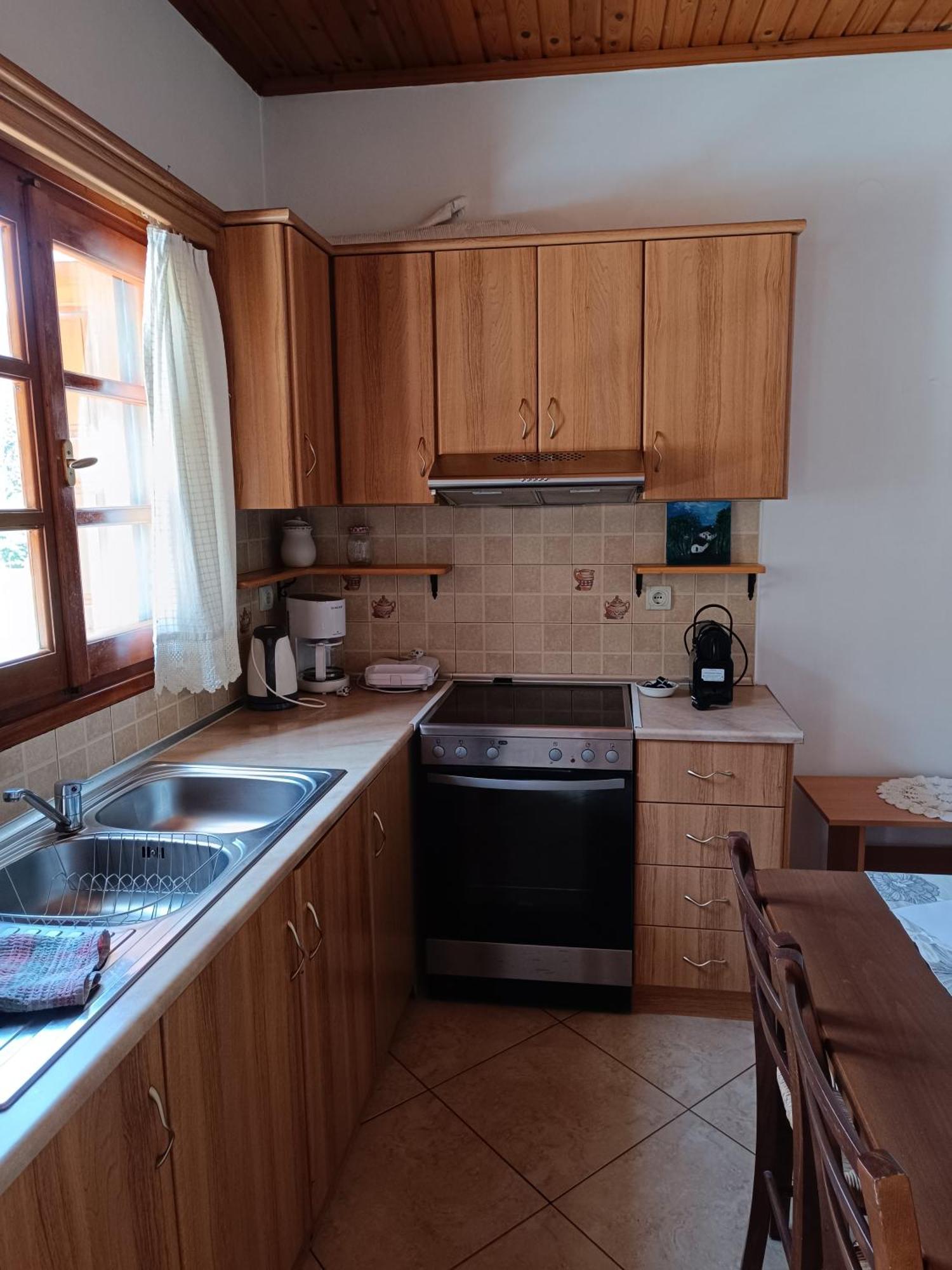 Athina Aparthotel Kerveli